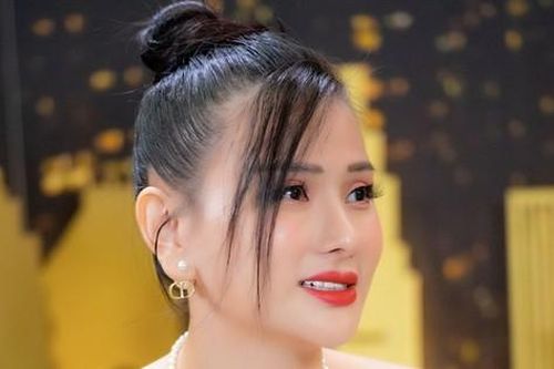 Showbiz 15/3: Ca sĩ Thu Thủy giải thích vụ chồng trẻ cấu tay con riêng