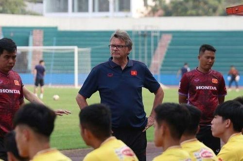 Hoàng Anh Gia Lai cho mượn người kế thừa Công Phượng; U23 Việt Nam thắng trận giao hữu đặc biệt
