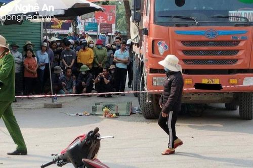 Nữ sinh tiểu học tử vong sau va chạm với xe tải