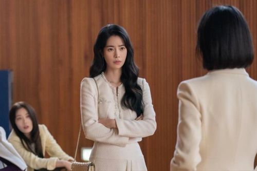 Không phải Song Hye Kyo, 'ác nữ' Lim Ji Yeon mới là người mặc đẹp nhất trong 'The Glory'