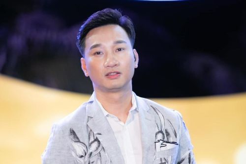 Vợ cũ MC Thành Trung phản ứng ra sao khi chồng sau được khen thương con gái riêng hơn ba ruột?