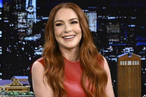 Lindsay Lohan thông báo mang thai con đầu lòng ở tuổi U40