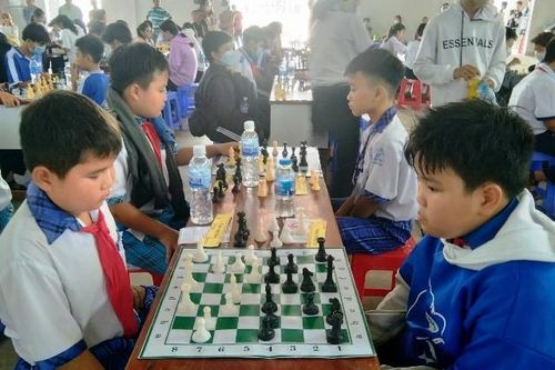 Gần 135 kỳ thủ tranh tài Giải cờ vua, cờ tướng huyện Châu Thành