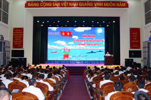 Lữ đoàn Tàu ngầm 189 Hải quân rút kinh nghiệm tình hình chấp hành pháp luật, kỷ luật