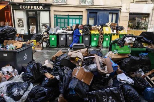 Thủ đô Paris ngập tràn rác khi người lao động tiếp tục đình công