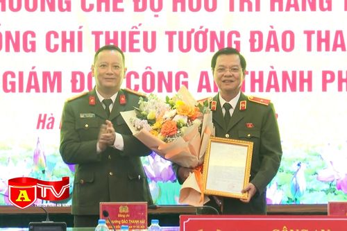 Trao quyết định hưu trí đối với Thiếu tướng Đào Thanh Hải - Phó Giám đốc Công an thành phố Hà Nội