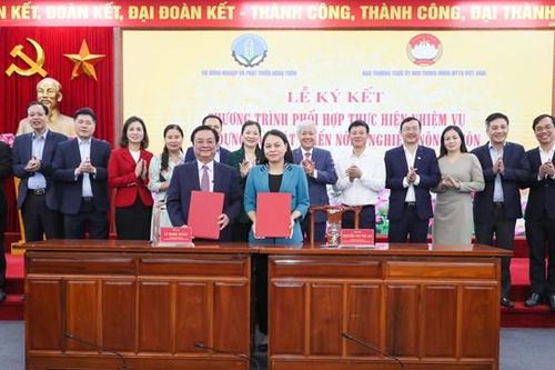 'Cùng nỗ lực để làm những điều có lợi nhất cho nhân dân'