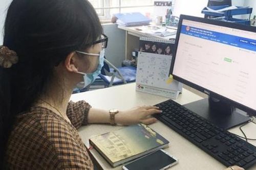 Ủy quyền làm thủ tục hành chính, nộp hồ sơ trực tuyến thế nào?
