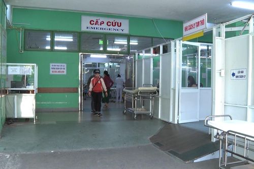 Phụ huynh học sinh ở Đà Nẵng nhận thông báo con đang cấp cứu ở bệnh viện Chợ Rẫy
