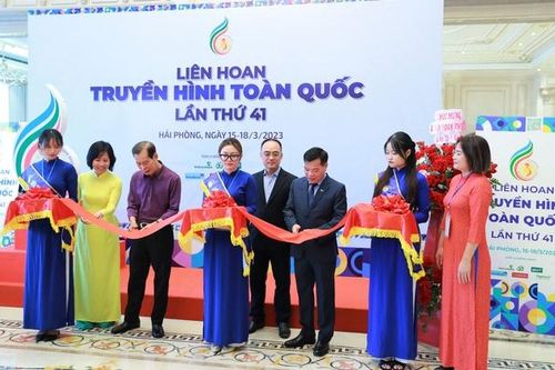 Khai mạc triển lãm Công nghệ kỹ thuật truyền hình tại Liên hoan Truyền hình toàn quốc lần thứ 41