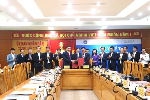 Tiến tới xây dựng Trường Đại học Hà Tĩnh là trường thành viên của Đại học Quốc gia Hà Nội