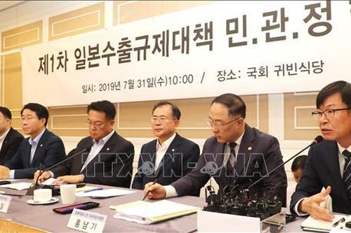 Hàn Quốc rút đơn kiện Nhật Bản tại WTO
