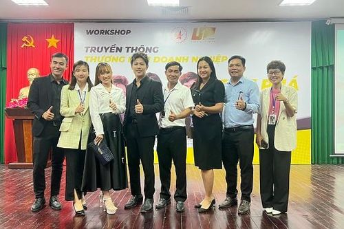 Kết nối sinh viên với doanh nghiệp