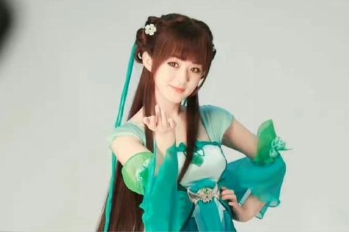 Cùng làm người mẫu game, Triệu Lệ Dĩnh và Dương Mịch đẹp bất phân thắng bại, Lưu Diệc Phi như tiên nữ
