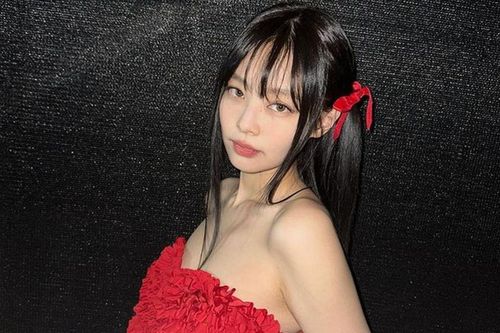 Bức ảnh lạ của Jennie (BLACKPINK) khiến netizen công nhận: 'Người thành công phải có lối đi riêng'