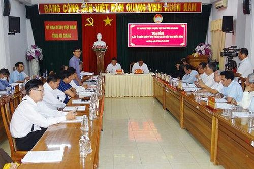 Tiếp tục đóng góp dự thảo Luật Đất đai (sửa đổi)