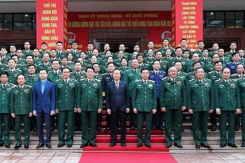 Tuyên dương gương mặt trẻ triển vọng toàn quân năm 2022