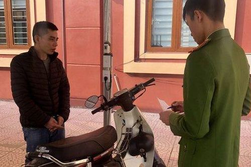Bắt giữ đối tượng chuyên cướp giật tài sản của phụ nữ đi đường