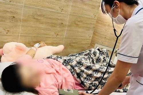 Sản phụ đờ tử cung, băng huyết sau sinh thoát cửa tử vẫn bảo tồn được chức năng sinh sản