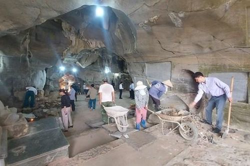 Trả lại nguyên trạng động Hồ Công