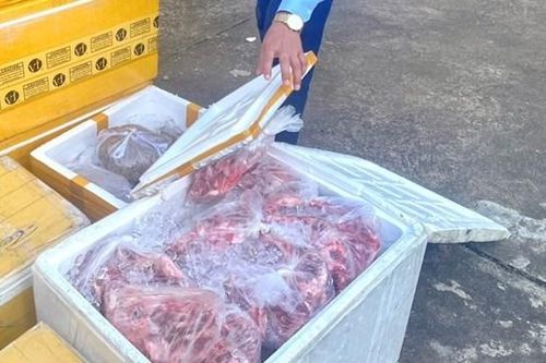 Đắk Lắk: Tạm giữ gần 1 tấn thực phẩm không rõ nguồn gốc