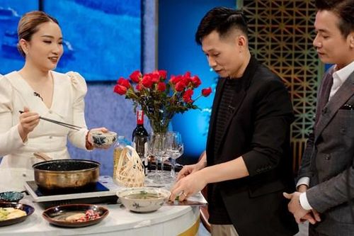 Chuyện tình đẹp của nữ kiện tướng dancesport và chồng hơn 20 tuổi