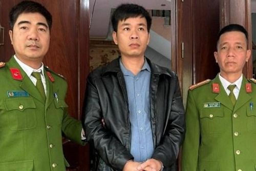 Khởi tố cán bộ địa chính nhận hơn 200 triệu đồng để 'chạy' sổ đỏ