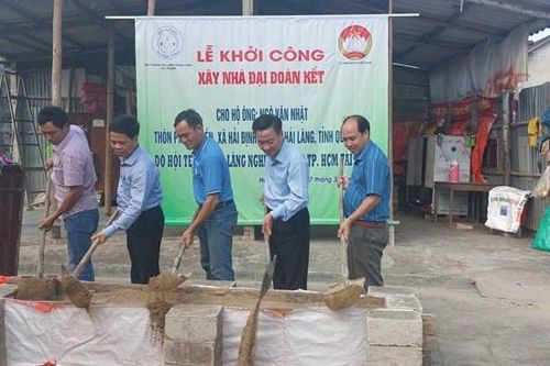 Xây 4 nhà Đại đoàn kết chào mừng 48 năm Ngày giải phóng huyện Hải Lăng