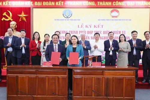 Xây dựng thế hệ 'cư dân nông thôn mới' tri thức, năng động, văn hóa hơn