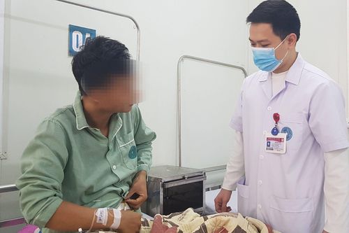 Cấp cứu bệnh nhân bị sốc mất máu nguy kịch do vết thương thấu bụng