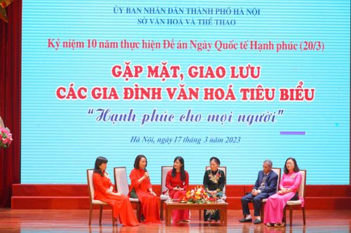 Tôn vinh các gia đình văn hóa tiêu biểu của Thủ đô