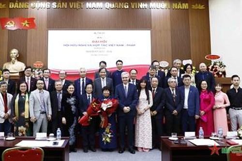 Bà Nguyễn Thúy Anh được bầu làm Chủ tịch Hội Hữu nghị và hợp tác Việt Nam - Pháp