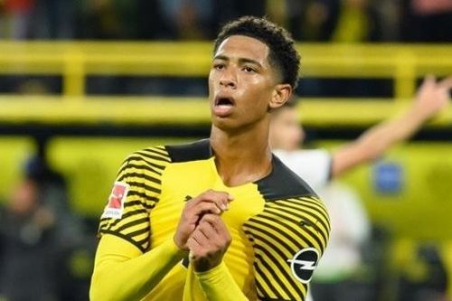 Tin chuyển nhượng ngày 17/3: Dortmund gia hạn Jude Bellingham; MU 'để ý' Van Axel Dongen; Real Madrid tìm thay HLV Ancelotti
