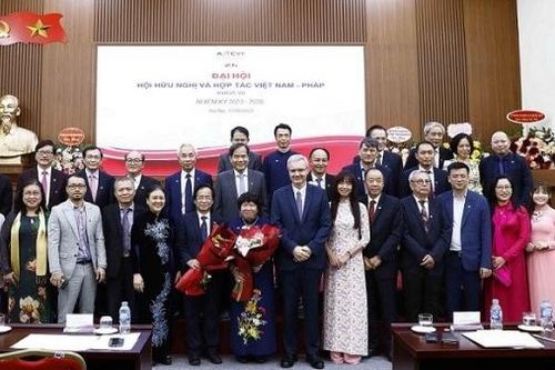 Thúc đẩy tình hữu nghị và hợp tác Việt Nam-Pháp trong giai đoạn mới