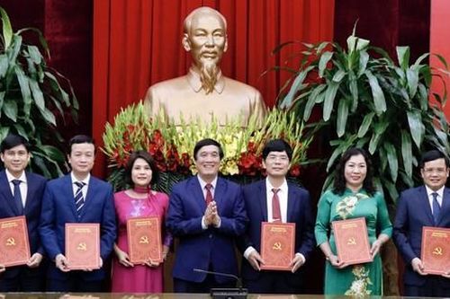Phú Thọ: Công bố các Quyết định về công tác cán bộ
