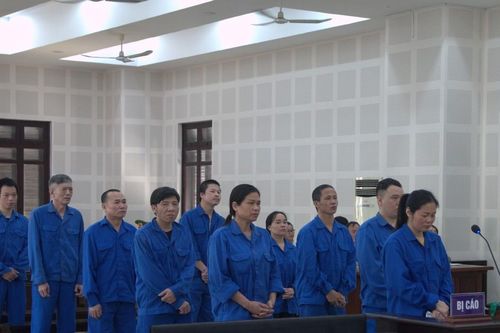 Cựu công an cầm đầu đường dây tráo sổ đỏ, chiếm đoạt hơn 6 tỷ đồng