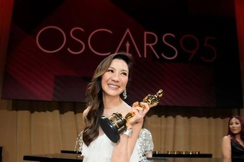 Tranh cãi bùng nổ về bài phát biểu tại Oscar của Dương Tử Quỳnh bị cắt xén