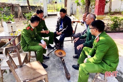 Nghi Xuân thu hồi 175 khẩu súng các loại