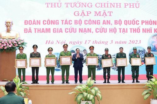 Thủ tướng: Đoàn cứu hộ tại Thổ Nhĩ Kỳ truyền tải thông điệp về đất nước, con người Việt Nam