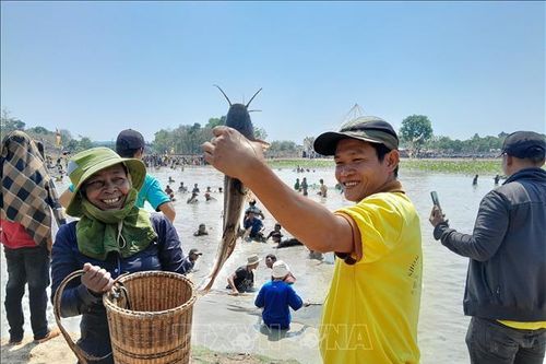 Lễ hội Phá Bàu của dân tộc Khmer ở Bình Phước
