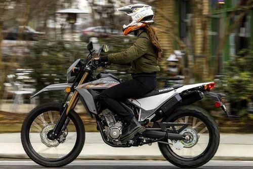 2 mẫu mô tô Honda có giá phải chăng cho người mới chơi