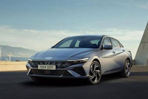 Hyundai Elantra bản nâng cấp bất ngờ lộ diện