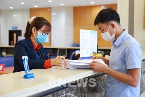 Sacombank khẳng định không thoái thác trách nhiệm với khách hàng bị mất tiền