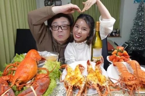 Xuất hiện hàng loạt hội nhóm anti, tẩy chay vợ chồng bà Nhân Vlog