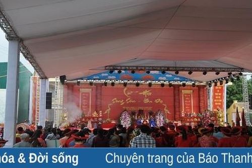 Người dân nô nức trẩy hội Sòng Sơn - Ba Dội
