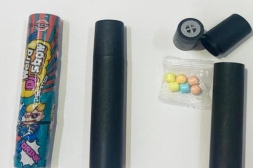 Xác định loại 'kẹo lạ' gây ngộ độc nhiều học sinh ở Quảng Trị