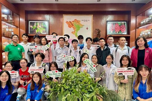 Khai mạc Triển lãm 'Tài nguyên dược liệu Việt Nam - Chung tay bảo tồn động vật hoang dã nguy cấp'