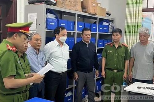 Tạm giữ 2 cán bộ đăng kiểm của Chi cục Thủy sản Đà Nẵng