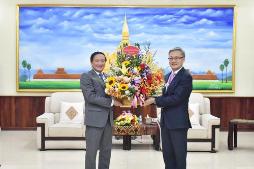 Chúc mừng nhân dịp 68 năm thành lập Đảng Nhân dân Cách mạng Lào