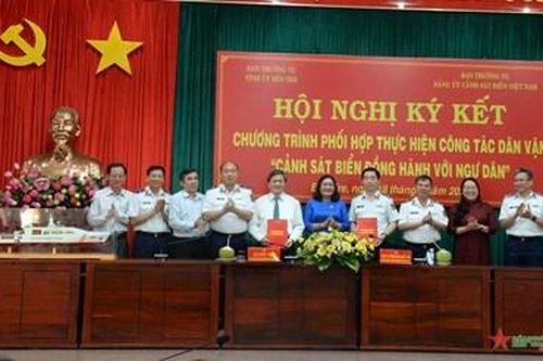 Tạo sức lan tỏa và hiệu quả của Chương trình 'Cảnh sát biển đồng hành với ngư dân' tại tỉnh Bến Tre